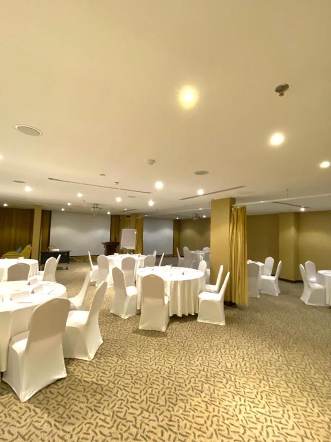 Rollins Hotel Buraidah Esterno foto